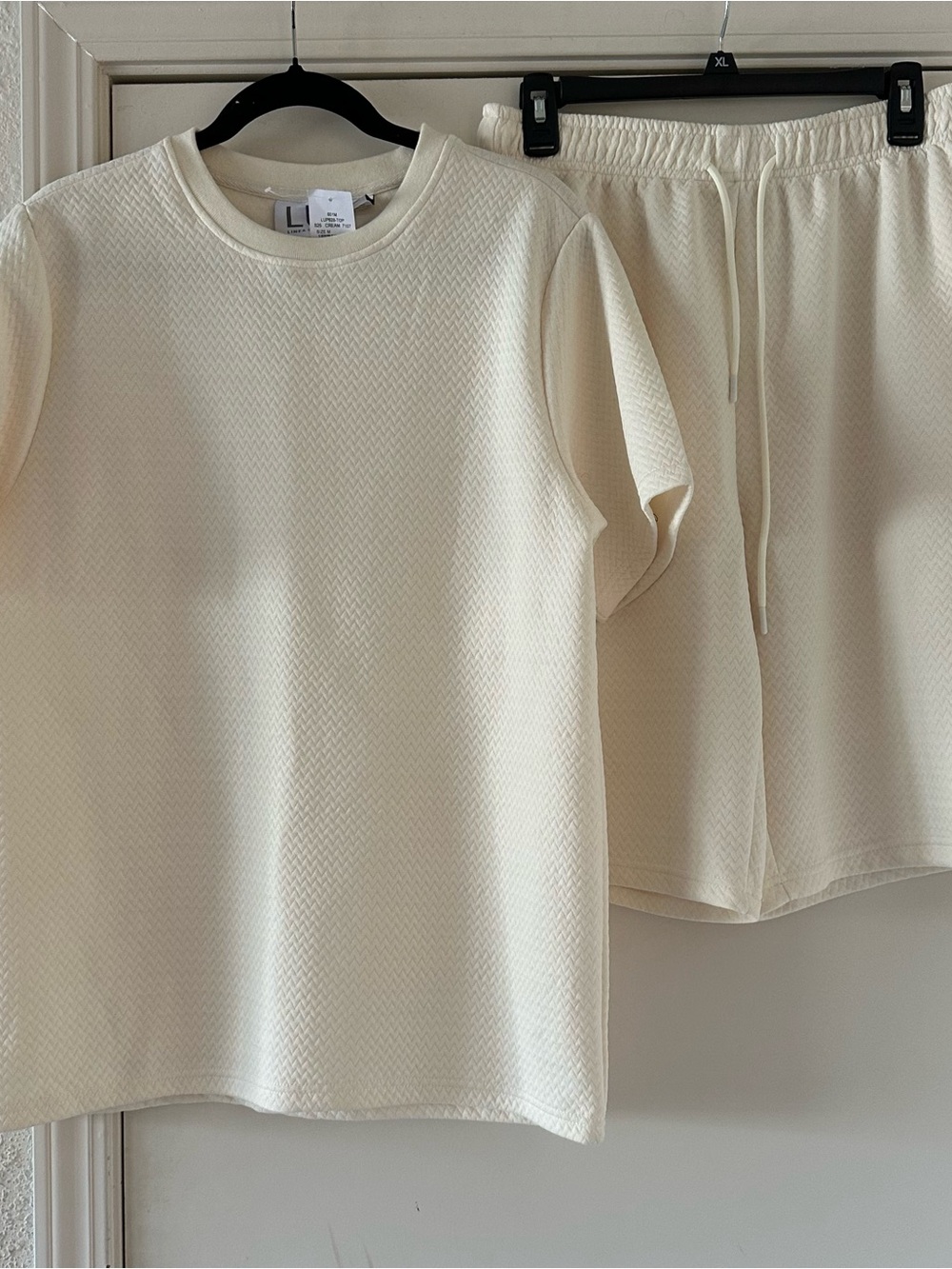 Men's 2 piece Cream Textured Crewneck Short-Sleeve Knit Shirt and Shorts